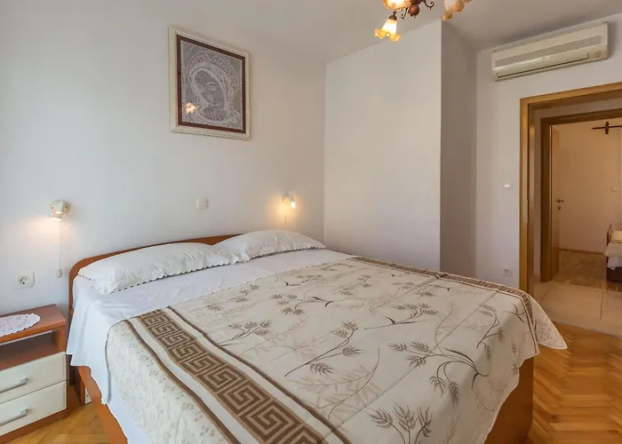 아파트 And Happiness