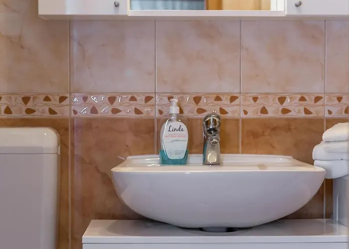 And Happiness 아파트 *