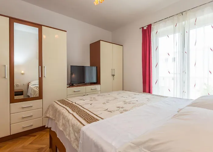 아파트 And Happiness *