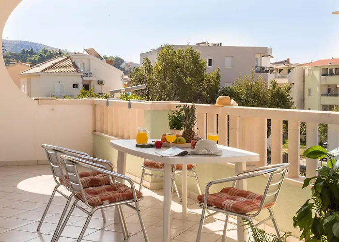 And Happiness * 투체피