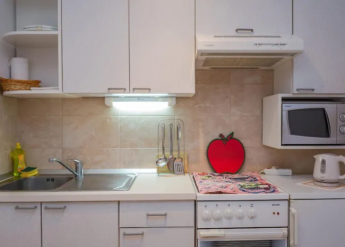 아파트 And Happiness *