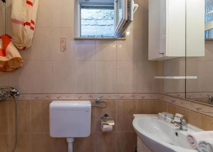 아파트 And Happiness