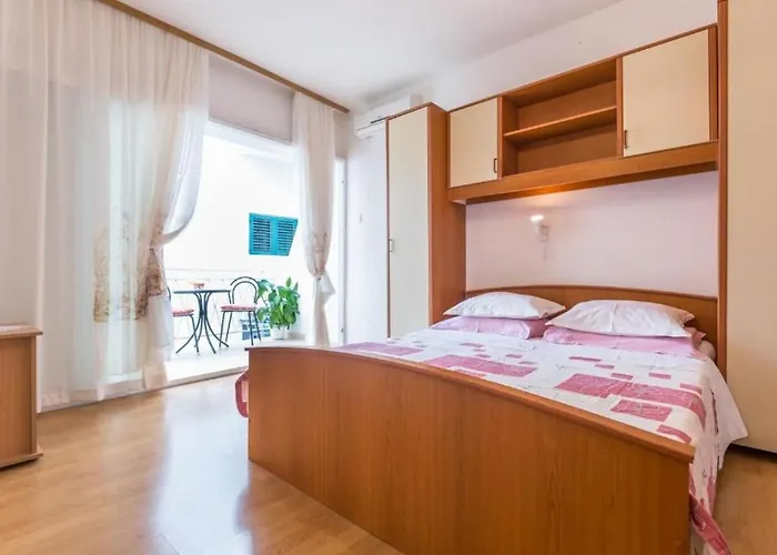 아파트 And Happiness *