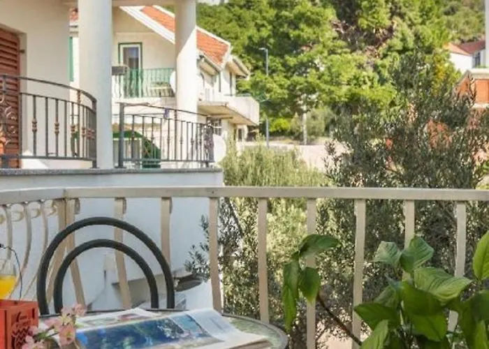 아파트 And Happiness