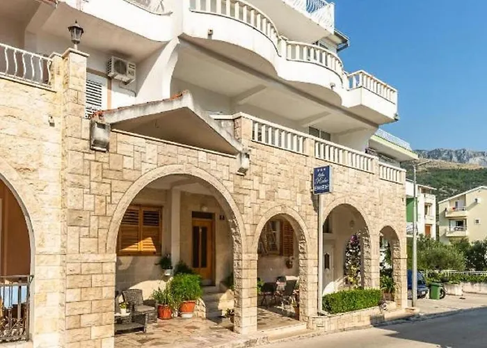 And Happiness 아파트 *