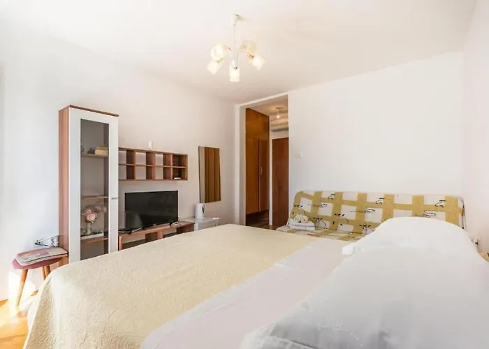 And Happiness 투체피