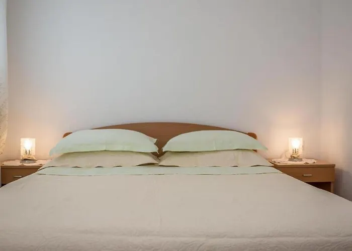 아파트 And Happiness